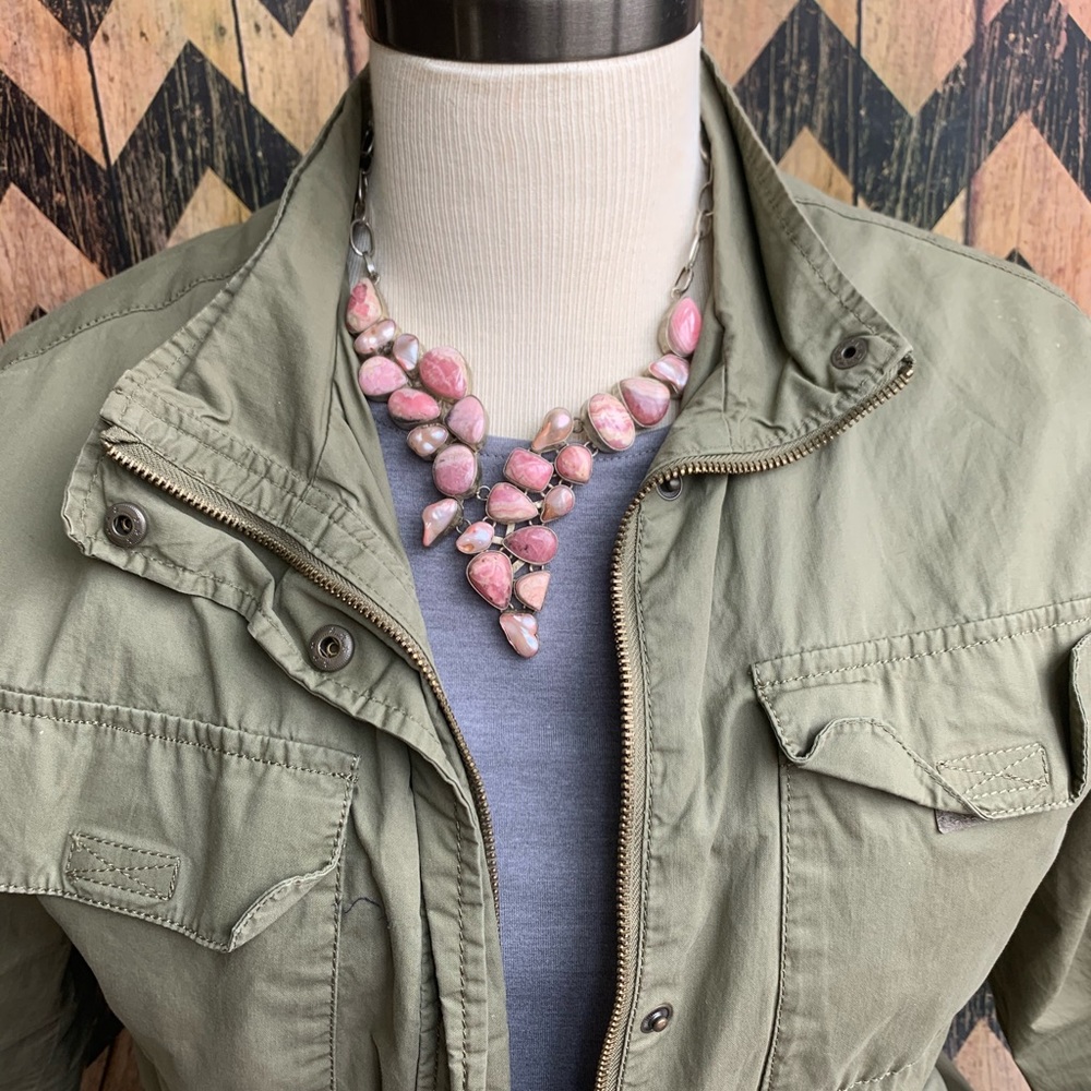 Bubblicious Beauty Spring Statement Necklace - image 1